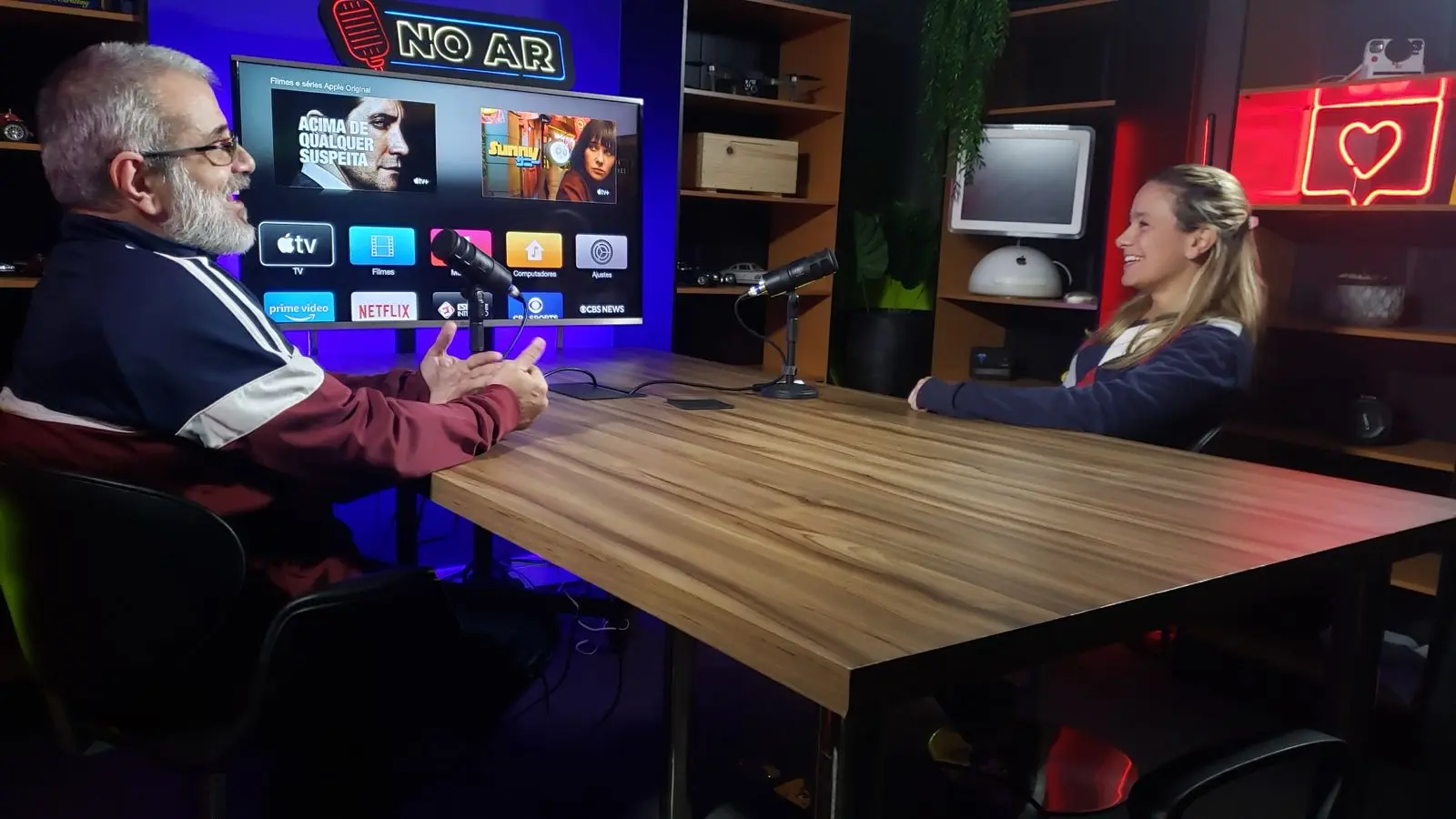 Para podcasts, aulas e muito mais, produzir com quem entende do assunto faz toda a diferença. Temos uma equipe especializada e um ambiente preparado para atender às suas necessidades.